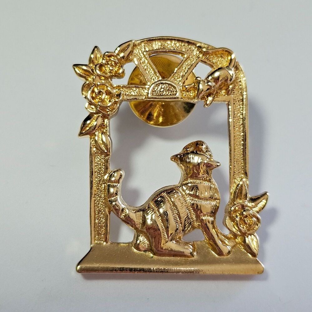 Avon gold tone cat cutout pin vintage